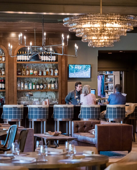 Shark's Tooth clubhouse and golf course experience